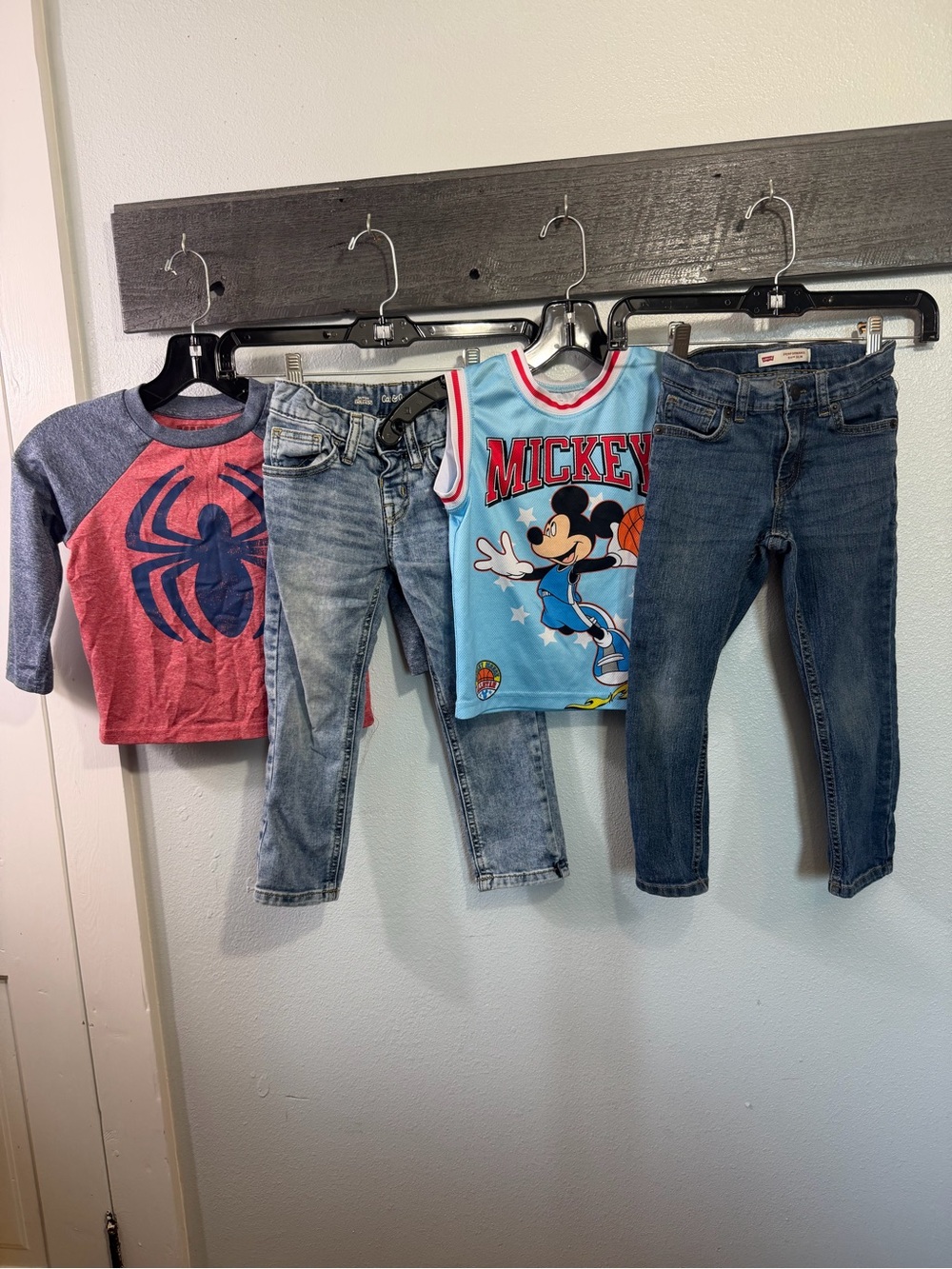 2 Jean & Shirt sets Marvel Blue and Red Mickey Basketball Tank Top for Kids